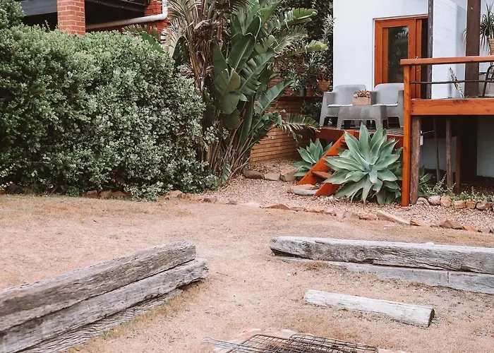 Dreamland Beach House & Studios At Supertubes
