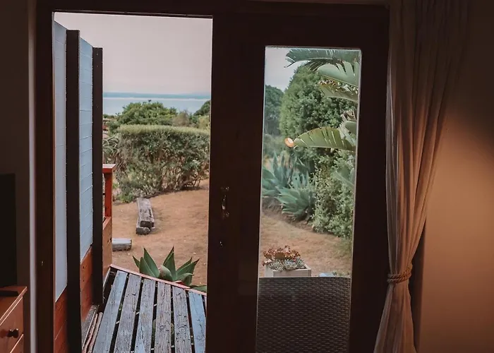 Dreamland Beach House & Studios At Supertubes